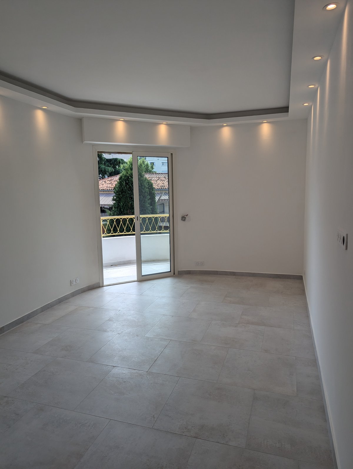 Rénovation F2 Juan-les-Pins terminée