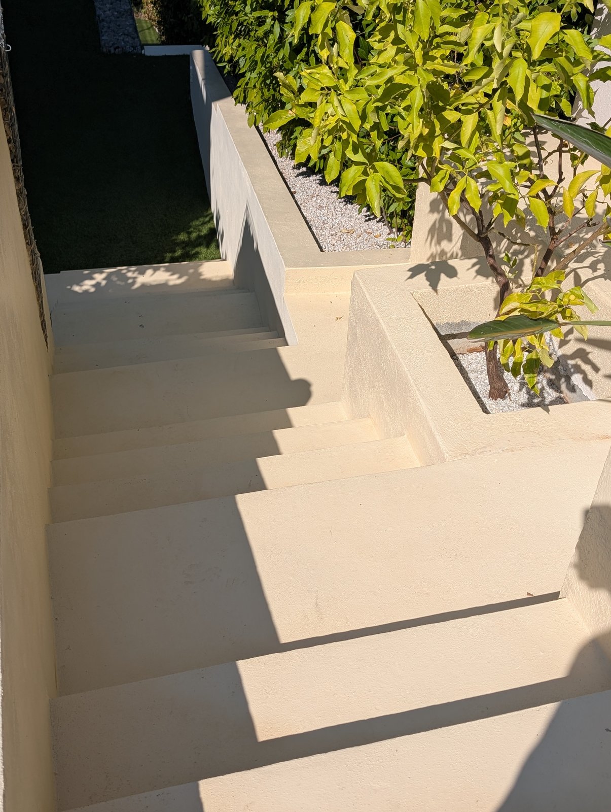 Aménagement extérieur et pavage à Nice — Genesius Construction et Réseaux
