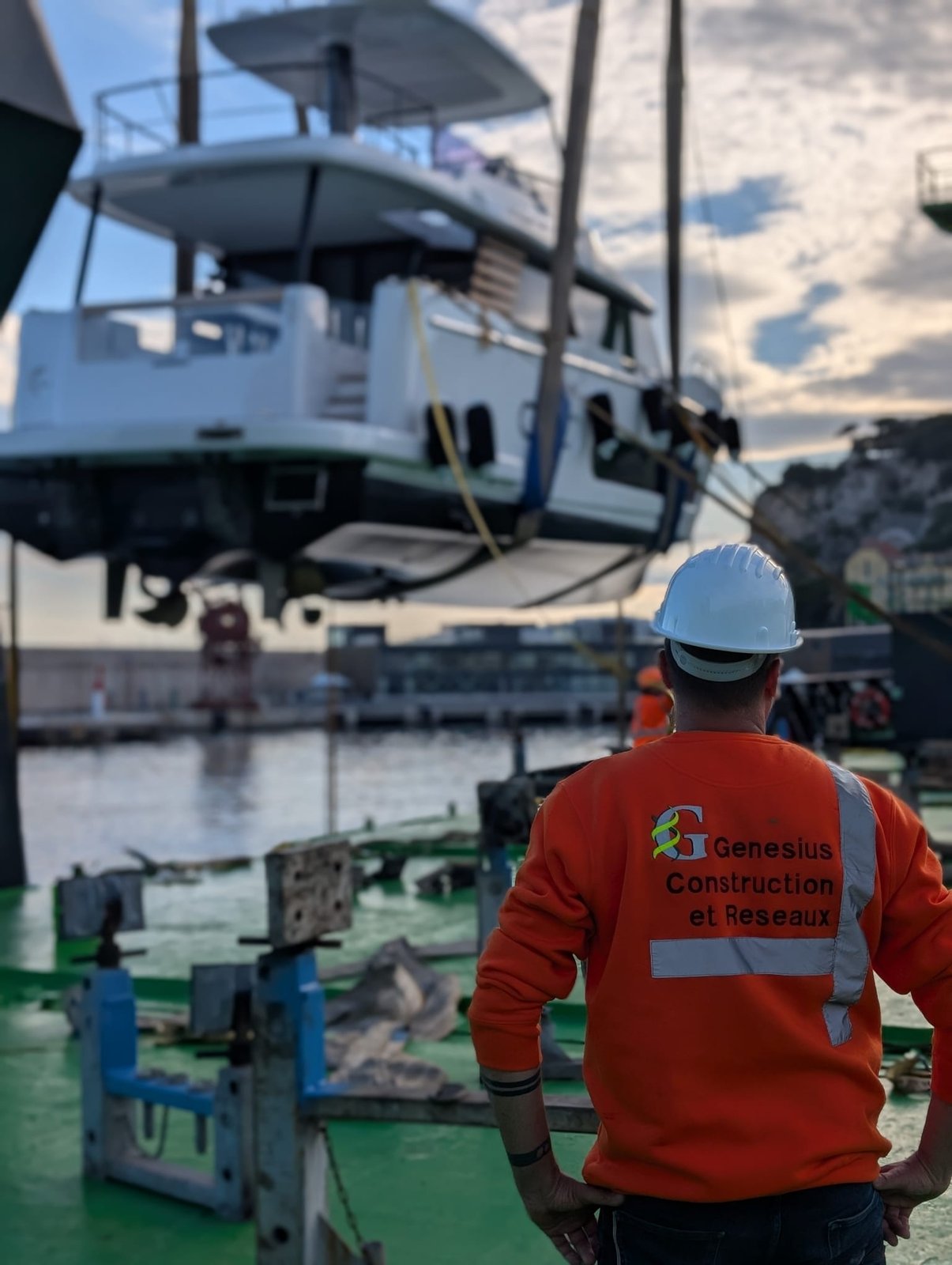 Sécurisation de yachts de luxe par soudures au port de Nice — Genesius Construction et Réseaux (branche GCR Spé) pour MCM