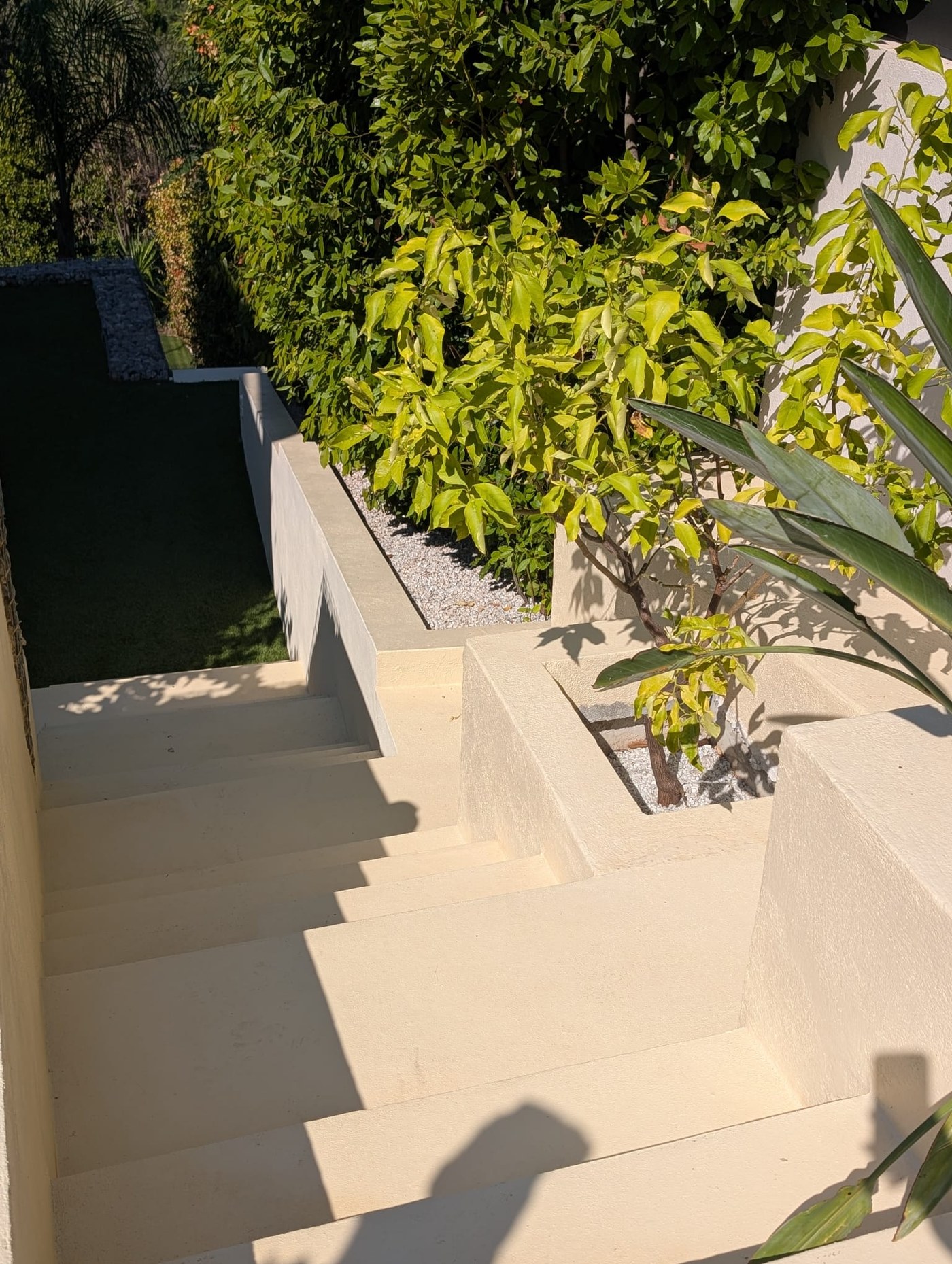 Finition escalier extérieur béton – Genesius GCR réseaux VRD