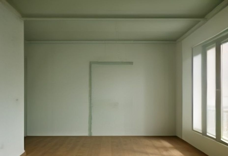 Intérieur d'un logement en cours de rénovation à Nice, murs et plafond fraîchement peints